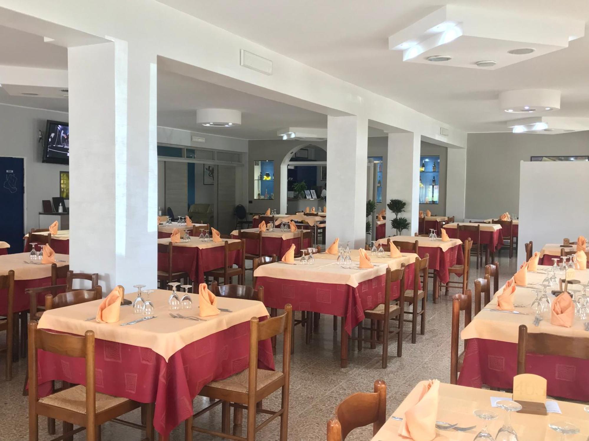 Hotel Ristorante Santa Maria Амантеа Екстериор снимка