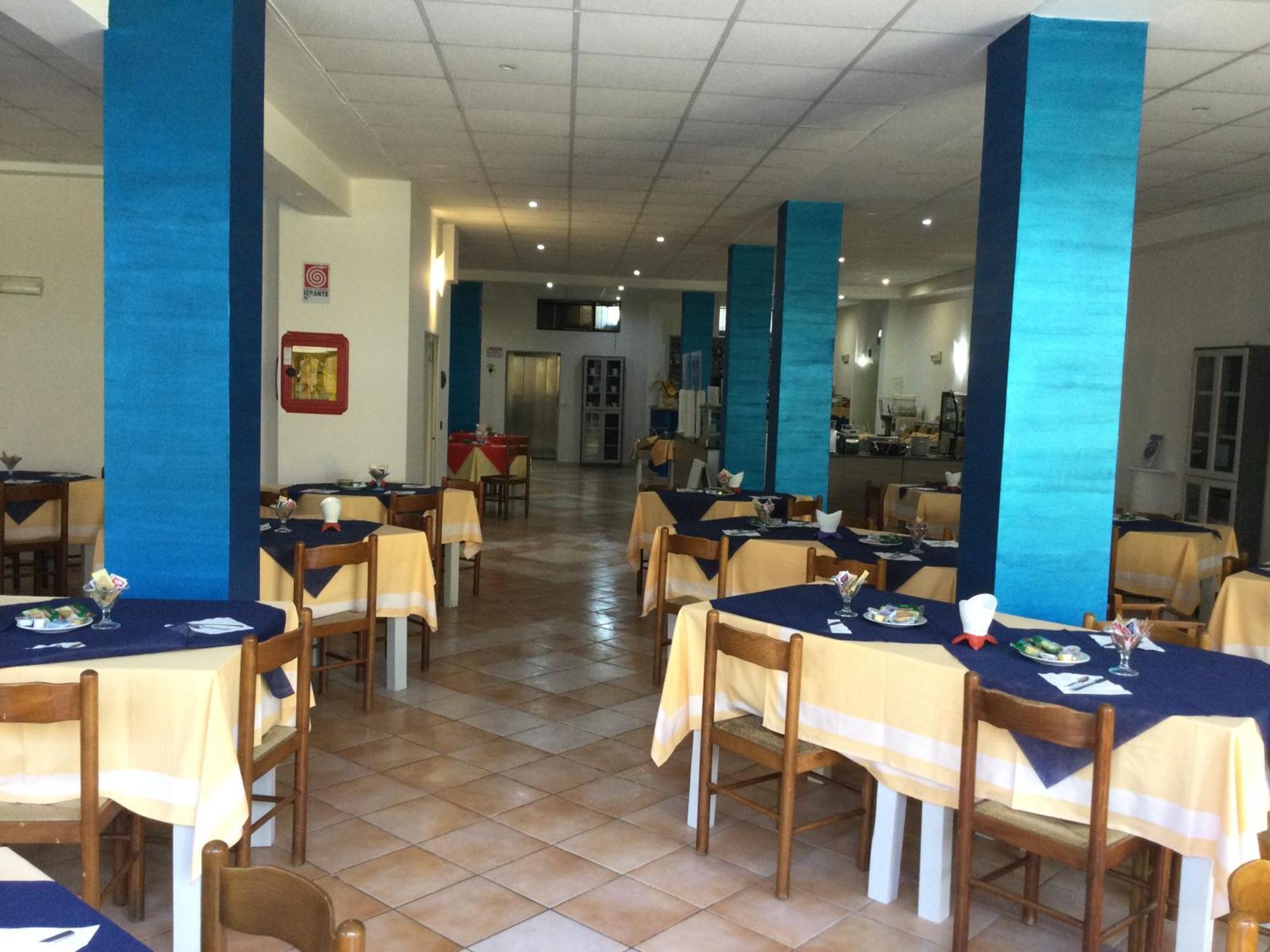 Hotel Ristorante Santa Maria Амантеа Екстериор снимка